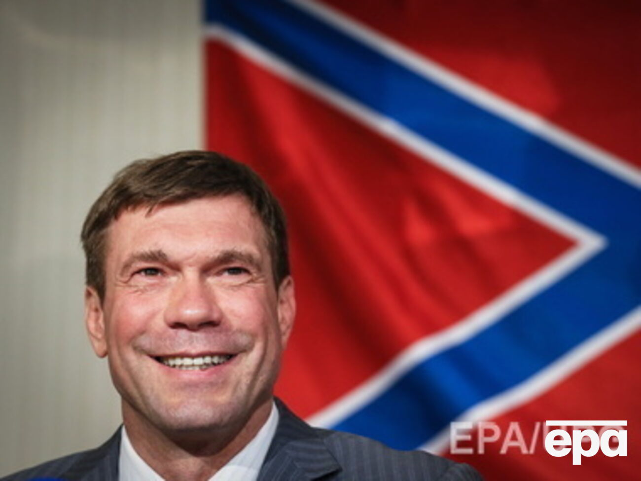 Царев "ждет объяснений" от украинских властей