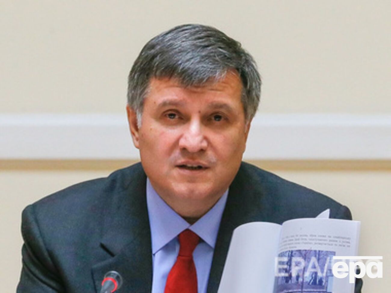 Аваков сообщил, что в течение следующего года из органов внутренних дел уволят до 28 тыс. работников