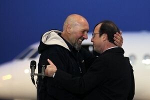 Серж Лазаревич вернулся в Париж