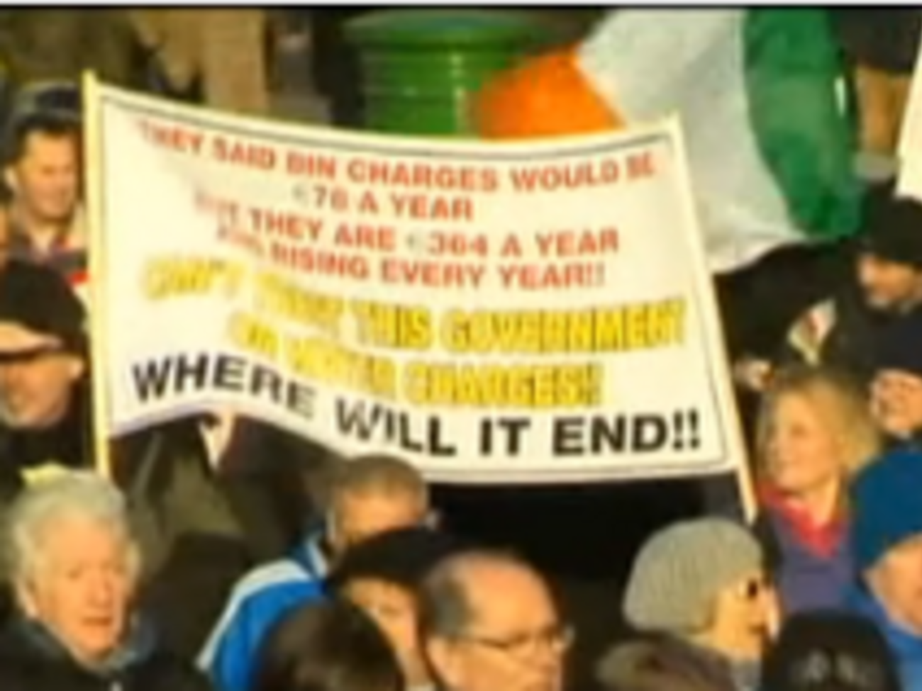 Главные лозунги манифестации --- &ldquo;Хватит &ndash; значит, хватит!&rdquo; и &ldquo;Мы не станем платить!&rdquo;