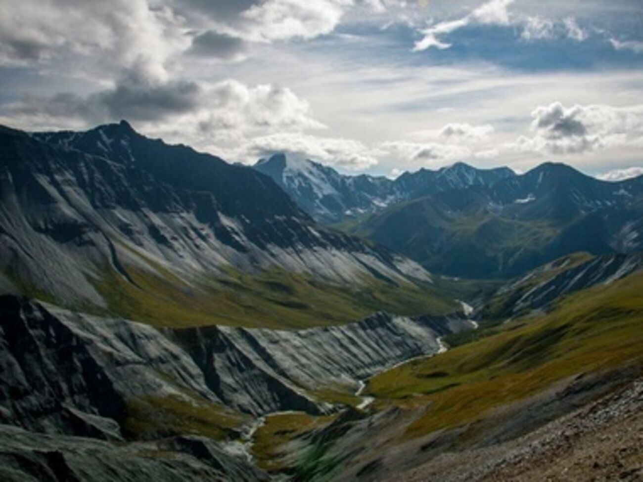 В этот день общества любителей гор проводят познавательно-развлекательные мероприятия