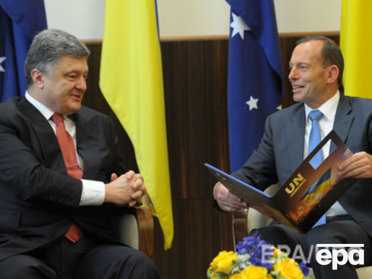 Порошенко встретился с Эбботтом