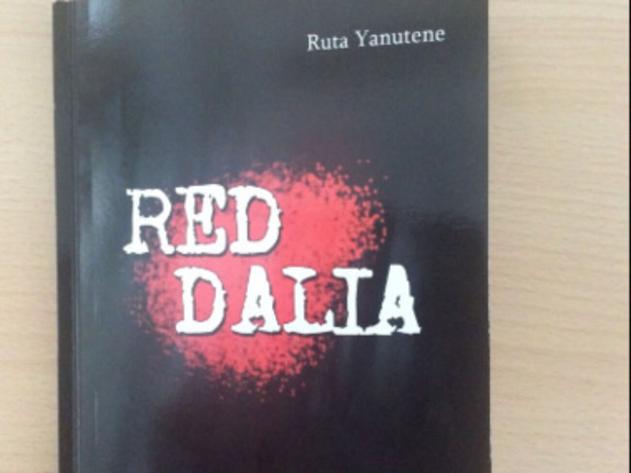 Книгу о Грибаускайте подложили 751 депутату Европарламента