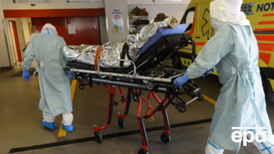 В Сьерра-Леоне обнаружили десятки жертв Эбола