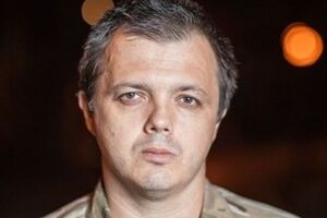 По данным Семенченко, США готовы предоставить Украине военную помощь