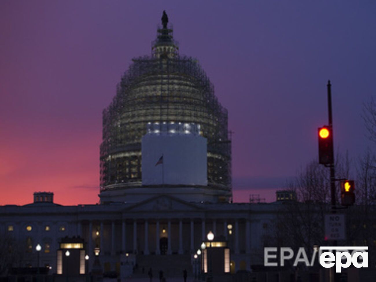 Верхняя Палата Конгресса вчера одобрила законопроект о помощи Украине