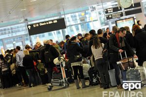 Тысячи пассажиров застряли в аэропортах Лондона