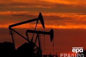 Нефть дешевеет с лета этого года