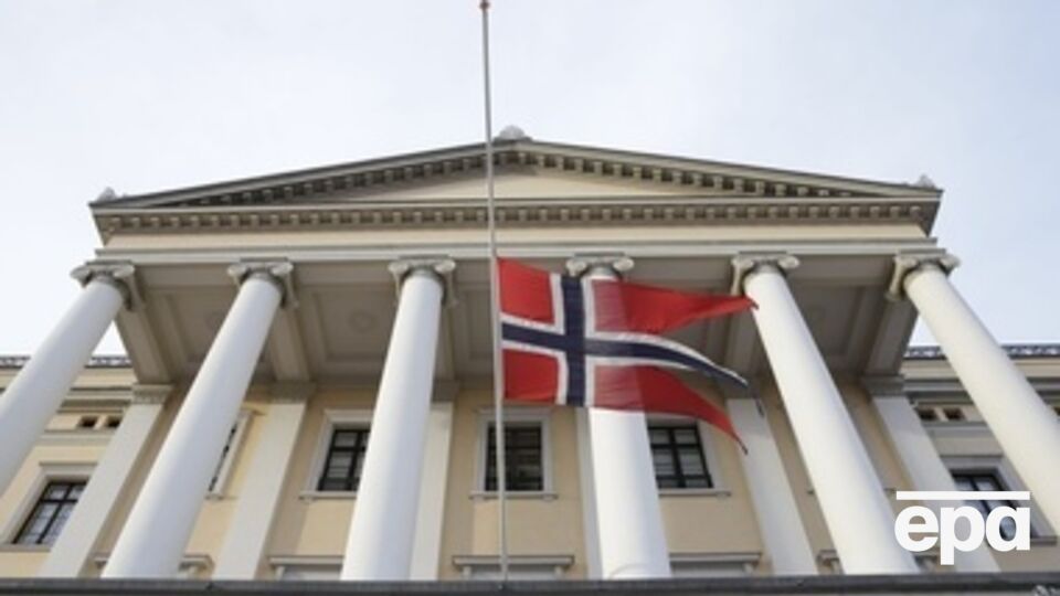 Норвегия приостановила военные контакты с РФ в марте 2014 года