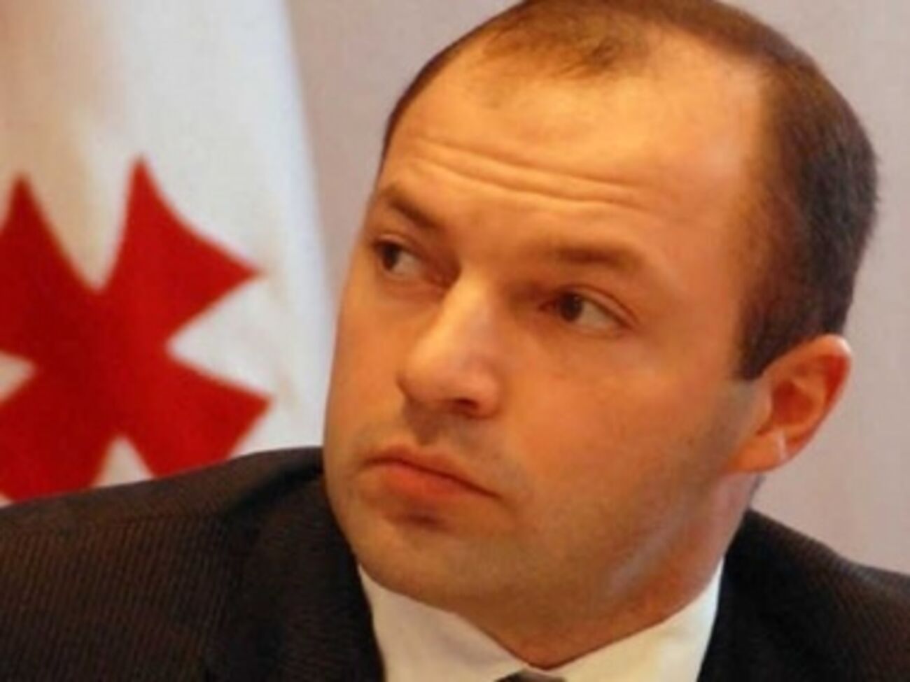 Арвеладзе считает, что госбюджет не может содержать все социальные выплаты