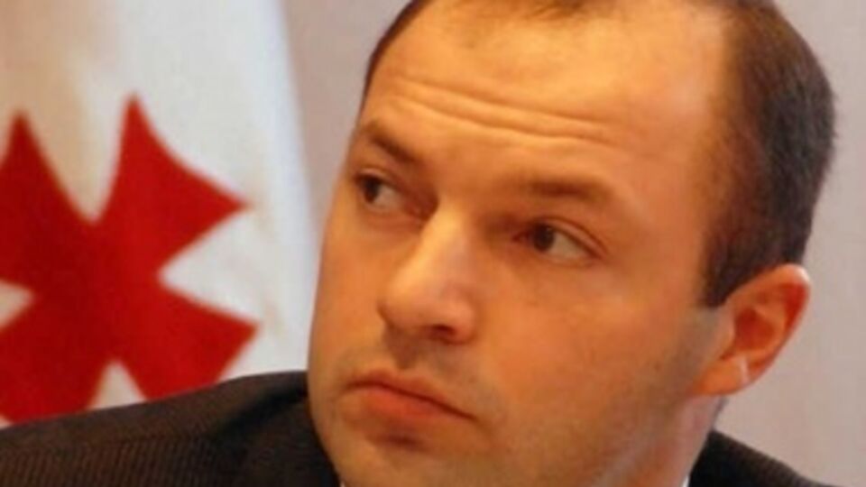 Арвеладзе считает, что госбюджет не может содержать все социальные выплаты