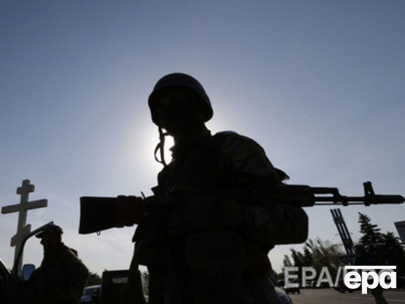 Украинских разведчиков обстреляли в буферной зоне под Павлополем