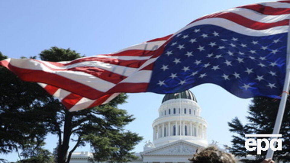 Сегодня в сенате будет принята резолюция, которая обеспечит временное финансирование работы правительства до 17 декабря