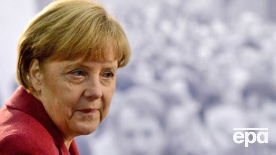 Меркель заявила о "хрупких предпосылках" к миру на Донбассе