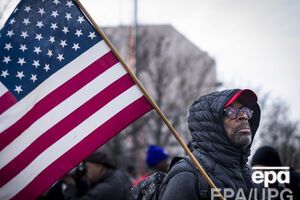 Марш должен начаться на небольшой площади "Фридом-плаза", потом пройти по Пенсильвания-авеню и завершиться у здания Капитолия