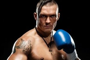 Усик провел первую защиту титула