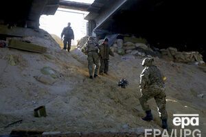 Военные удерживают аэропорт