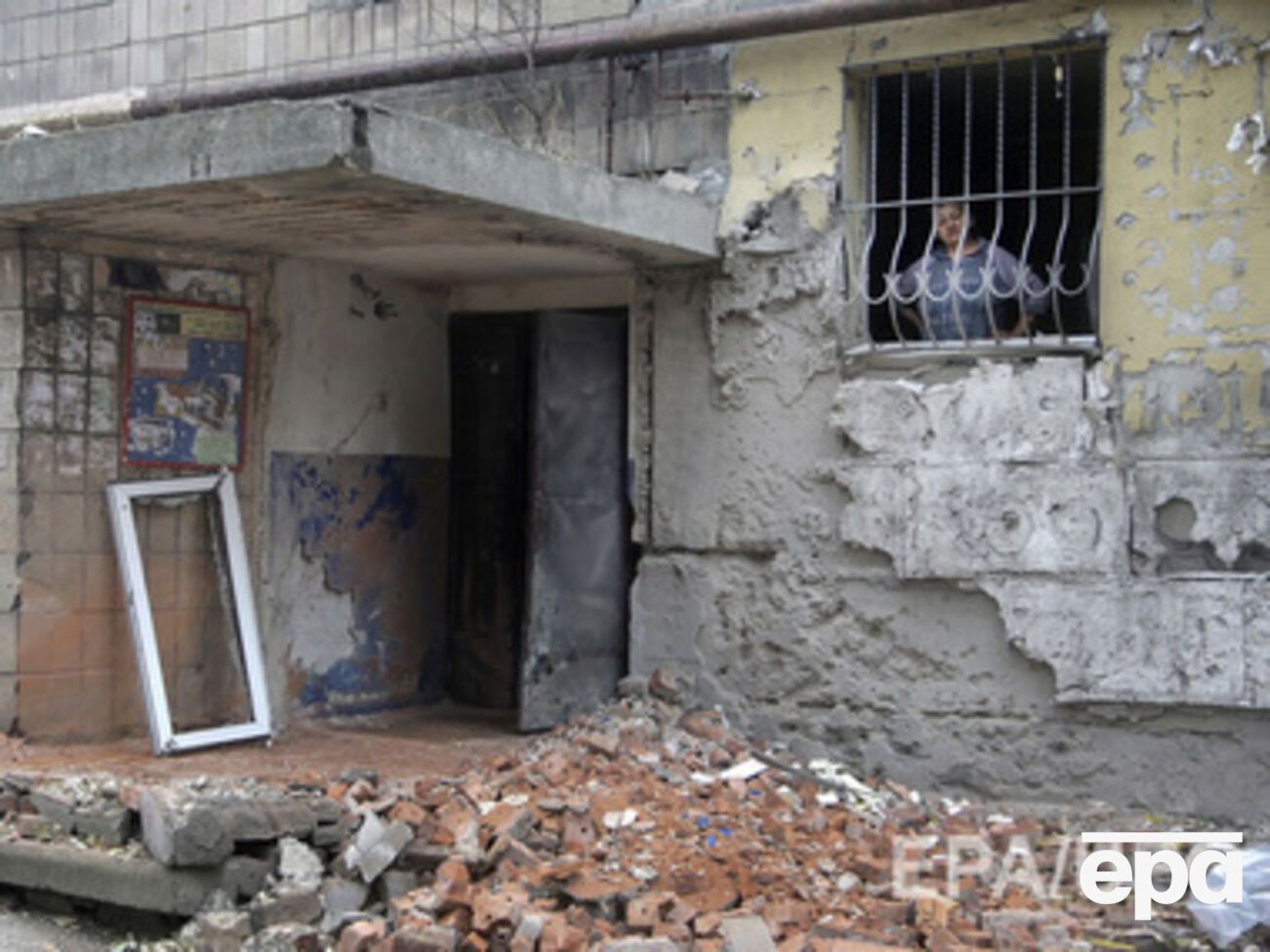 Боевики продолжают обстреливать населенные пункты