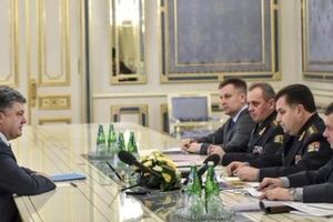 Порошенко поручил освободить заложников