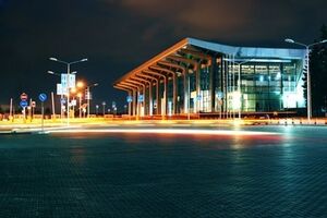 Харьковский аэропорт продолжает отменять все рейсы