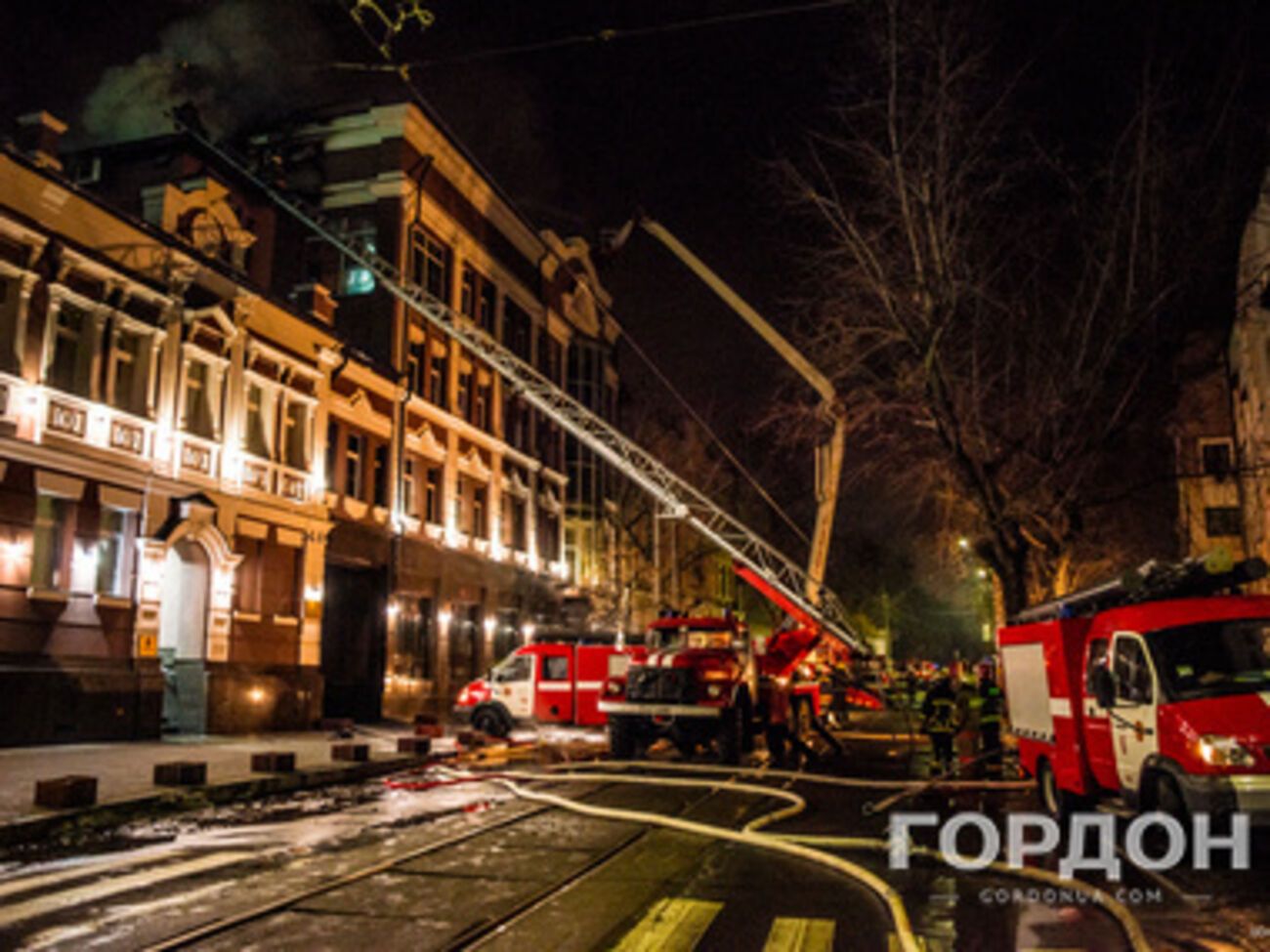 Спасателям удалось потушить огонь