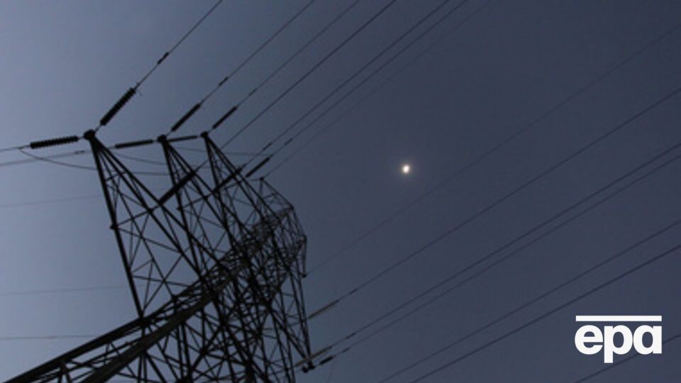 Пять районов Прикарпатья остались без электричества