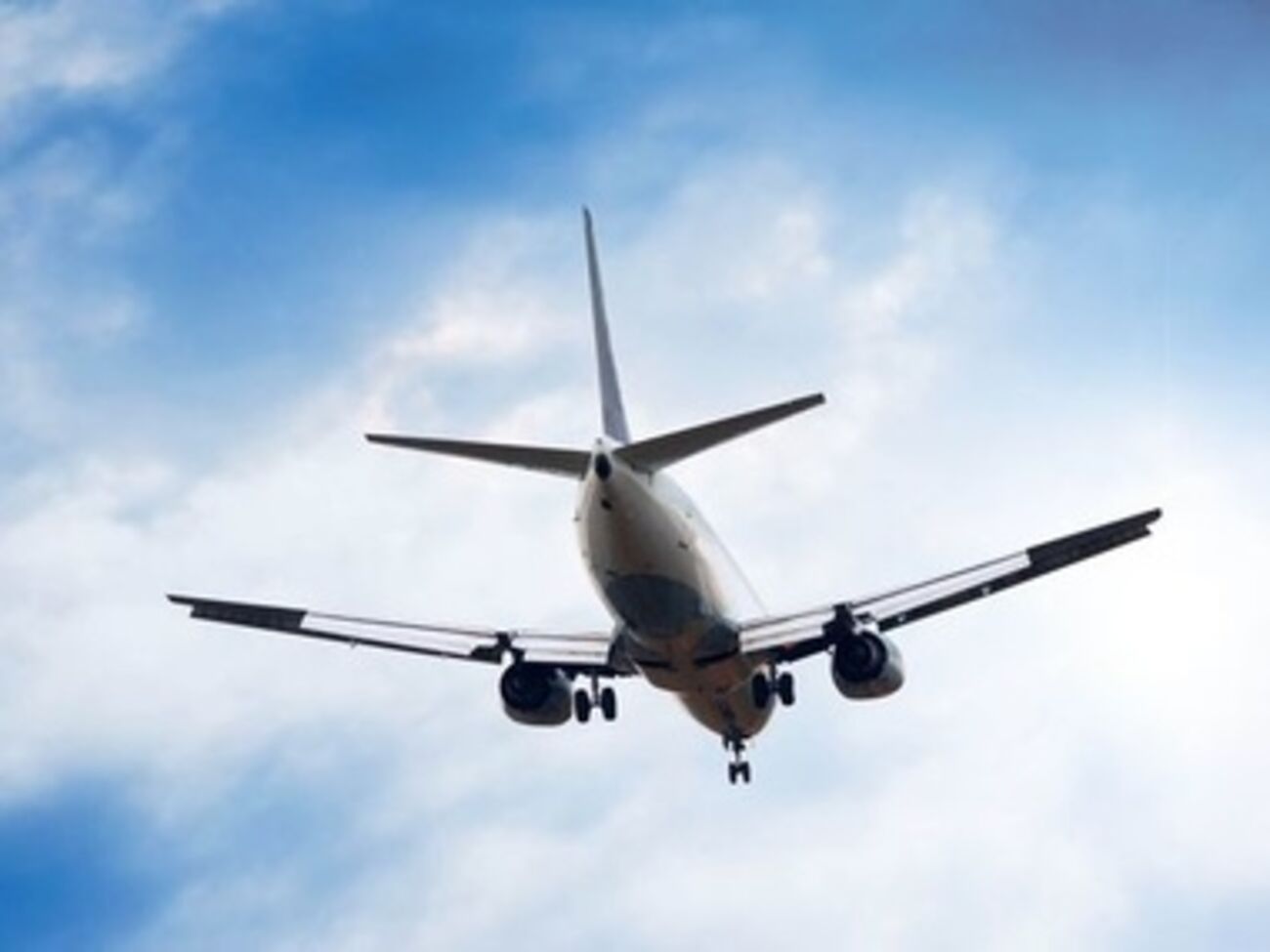 Самолеты не могут летать в три крупных украинских города