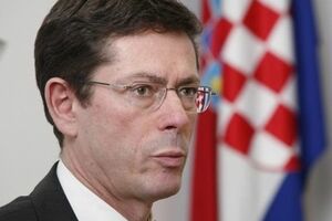 Шимонович отмечает неутешительную ситуацию с правами человека на востоке Украины