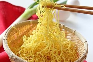 Поставки российской лапши в Беларусь запретил главный санитарный врач