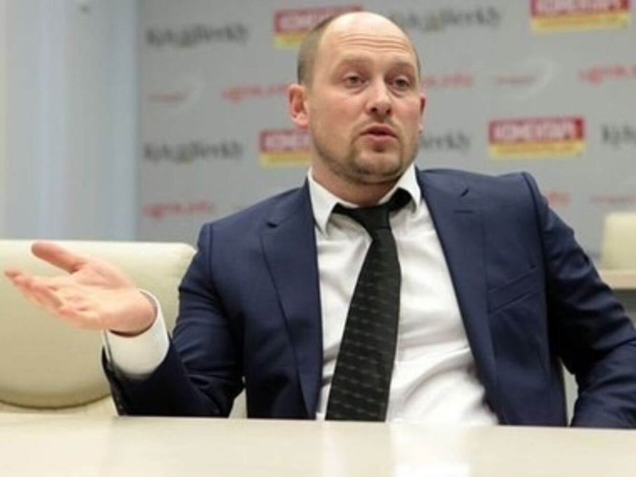 Каплину вернули удостоверение и значок