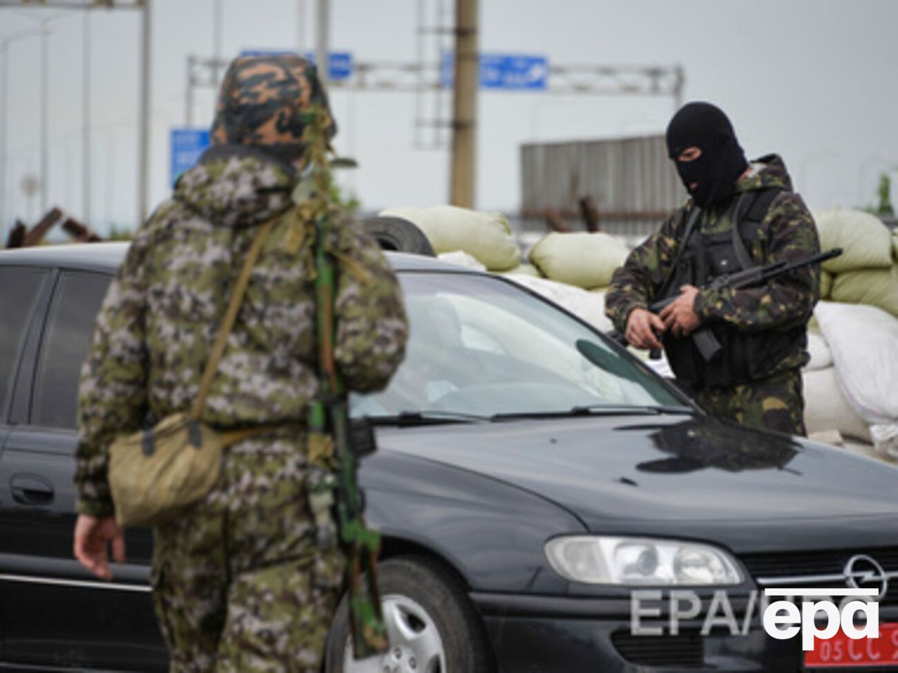 По данным Дмитрия Тымчука, наблюдается перемещение боевиков в районе Бахмутской трассы, а также на Дебальцевском плацдарме