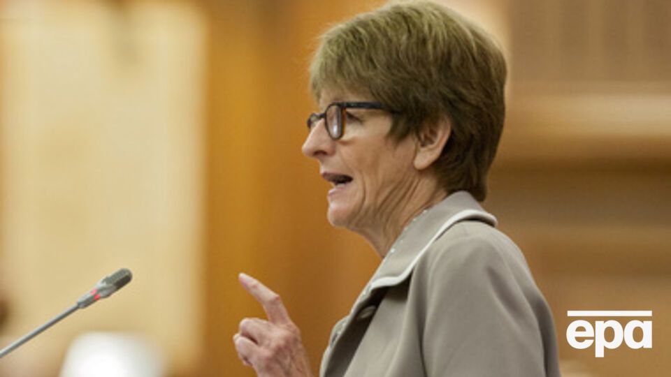 Брассер на разрешает провести фотовыставку о Донбассе