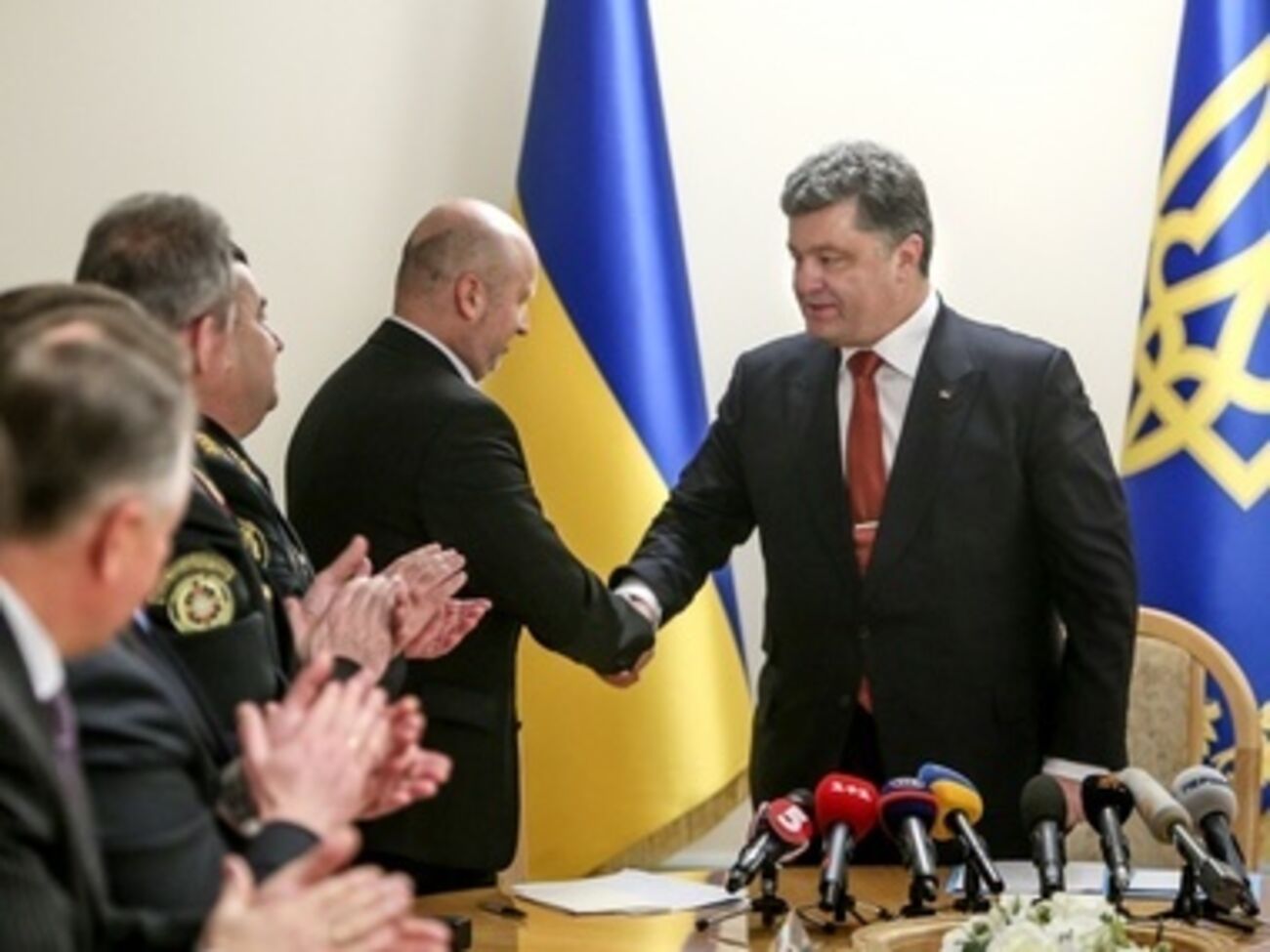 Порошенко представил Турчинова Совбезу