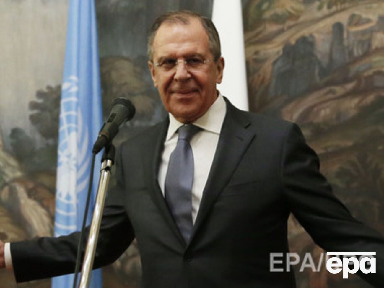 Москва обеспокоена стягиванием украинских войск к Донбассу, заявил Лавров