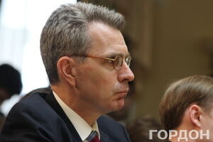 Джефри Пайетт призвал богатых украинцев помогать жителям Донбасса