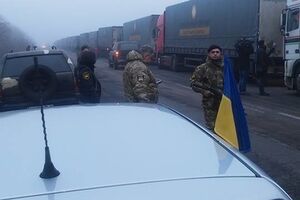 Соболев: Бойцам "Донбасса" предлагали от 5 до 20 тысяч гривен за пропуск в зону АТО одной машины