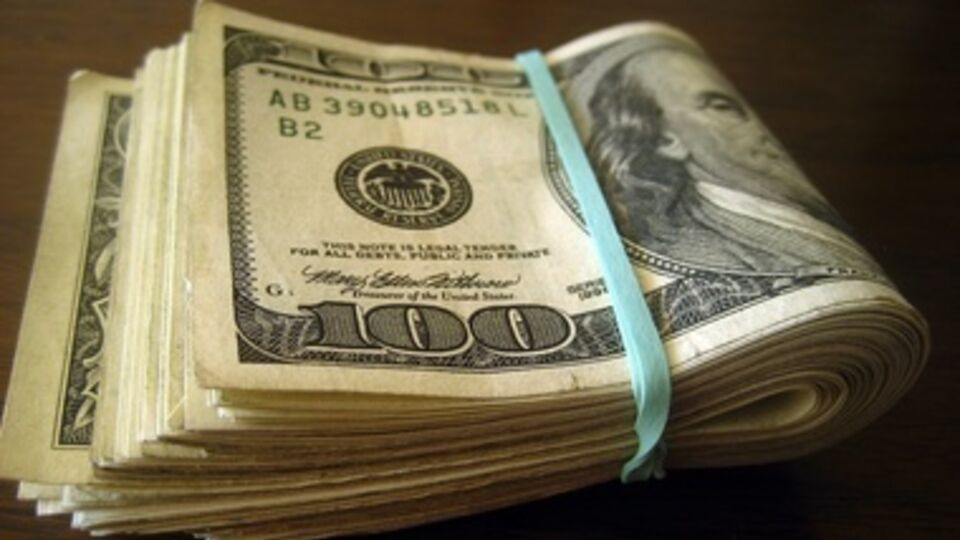 Гривна продолжает падать