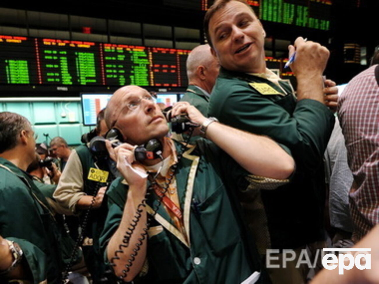 Цена на Brent удерживается ниже отметки в $60