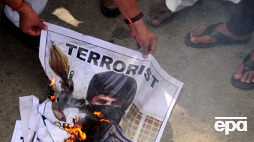 В результате теракта в пакистанской школе 141 человек погиб, 120 ранены