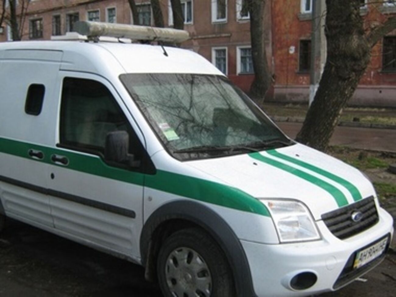 Машины "Ощадбанка" достанутся террористам