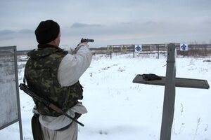 Силовики оперативного командования "Север" провели зимнюю тренировку. Фоторепортаж