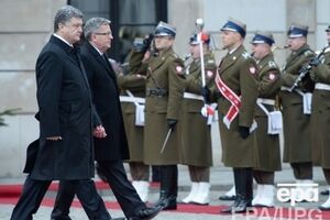 Порошенко находится с визитом в Польше