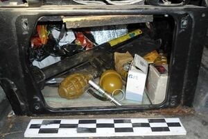 Злоумышленники пытались вывезти оружие из Донбасса