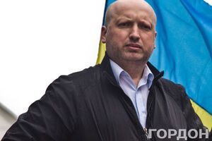 Турчинов сообщил, что Украина возобновит масштабный призыв