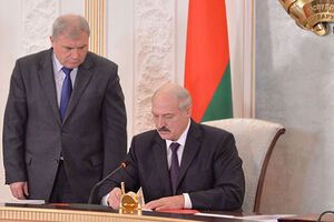 Лукашенко подписал решение и директиву на оборону государства