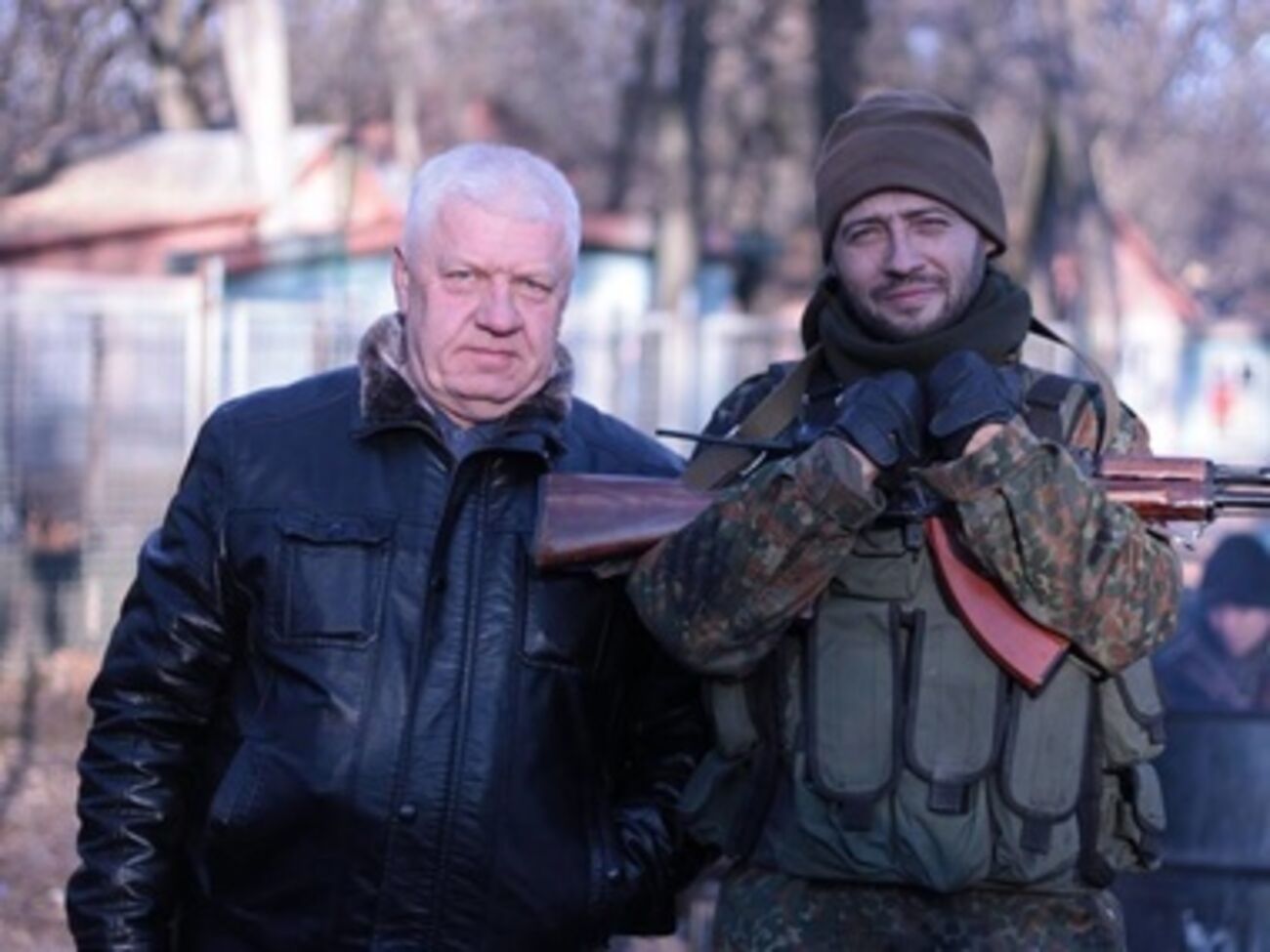 Николай Волынко с одним из бойцов батальона "Торнадо", в котором воюют шахтеры: Если бы не те ребята, что сражаются в батальонах и воинских частях, Донбасс бы сдали уже целиком, как отдали Крым