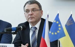 Об этом министр сообщил во время пресс-конференции "Вышеградской четверки"
