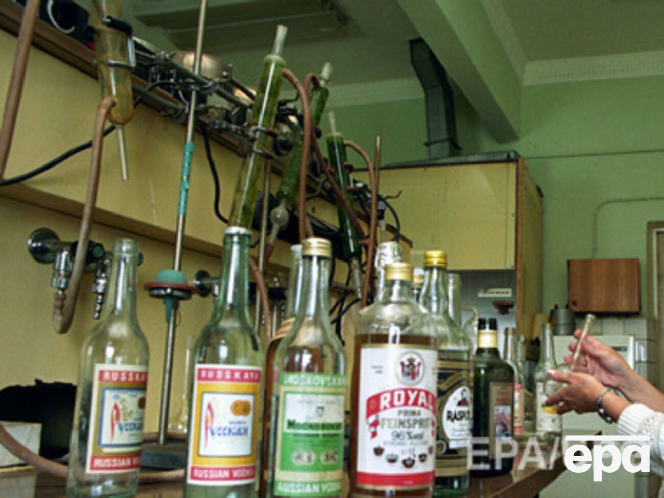 В Донецкой области наладили производство контрафактной водки