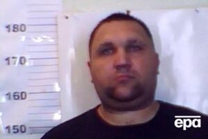 Геращенко сообщил, что подозреваемый в убийстве троих человек в центре Киева имеет рост 185 см и весит около 150 кг