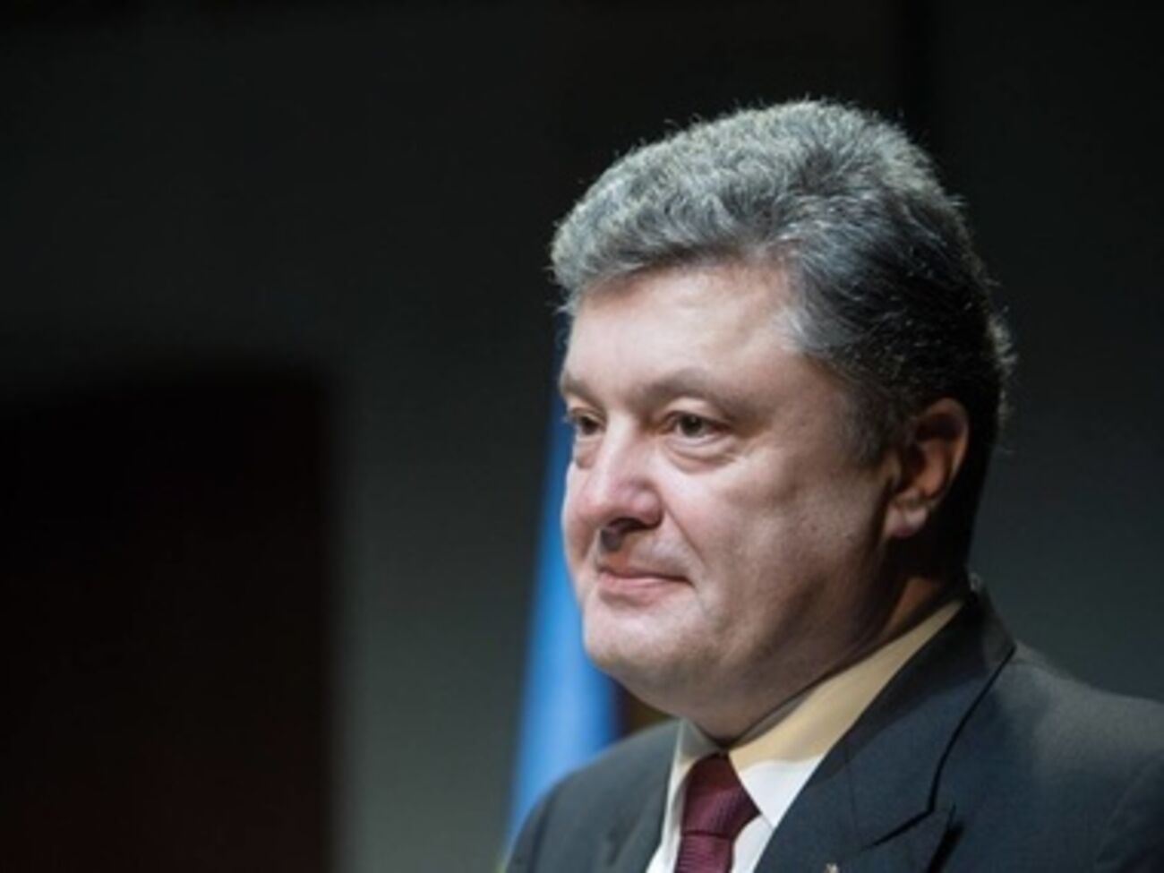Порошенко пожелал украинцам мира